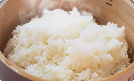 米は国産米(伊賀米コシヒカリ)を使用しています。
